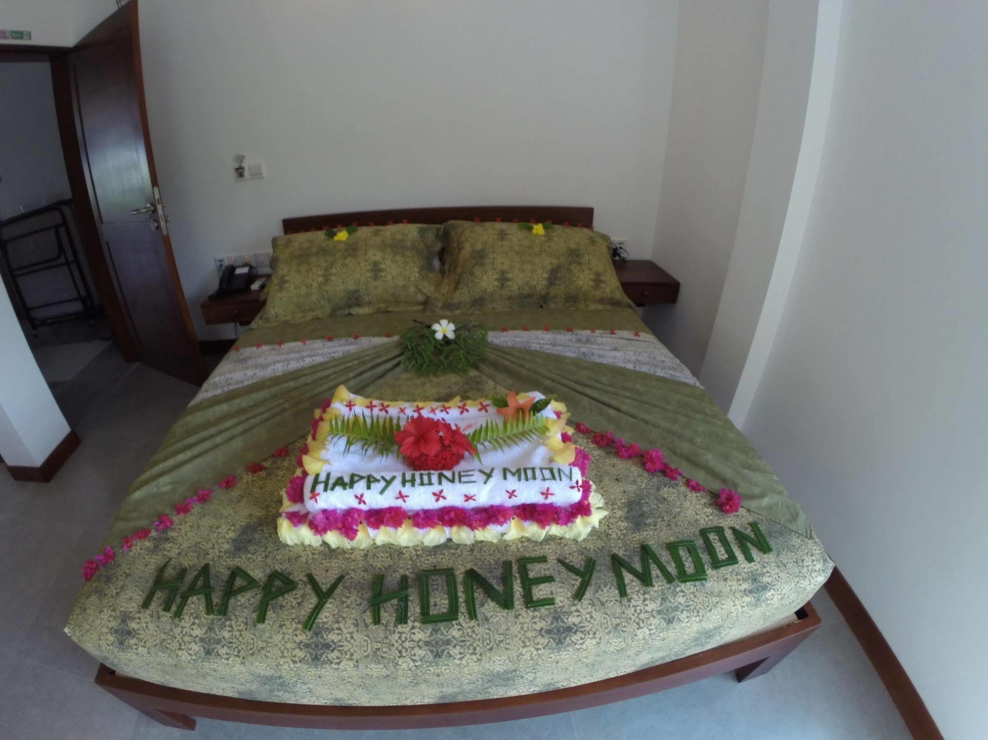 Ariston Dhangethi Inn Exterior photo